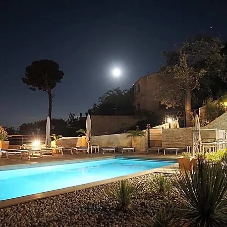 Hotel In Erbalunga Brando